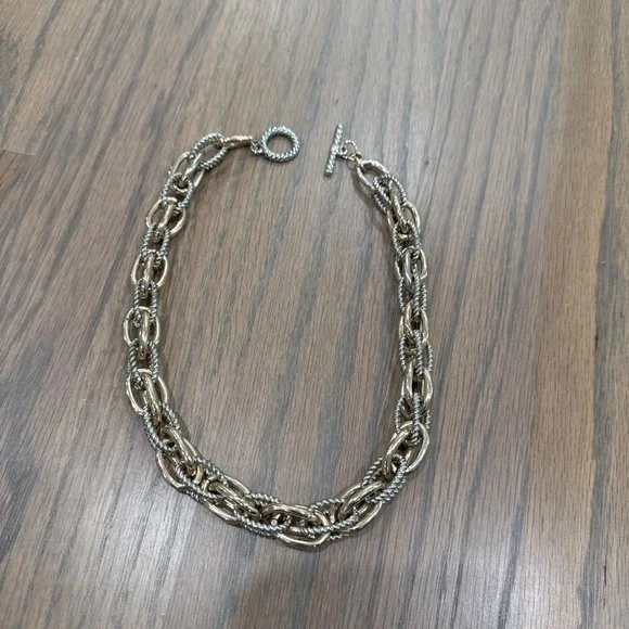 Gold and silver chain link necklace with bar clasp 16” - Picture 4 of 4